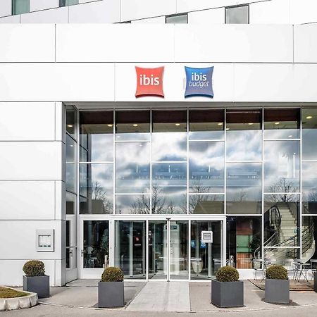 Hotel Ibis Budget Bern Expo Esterno foto