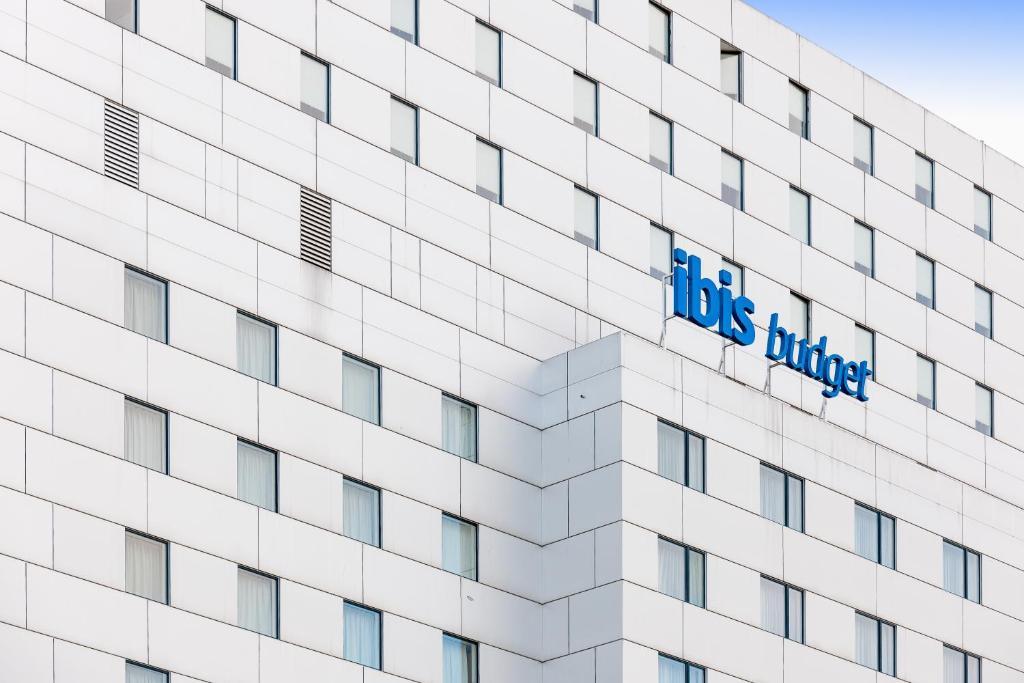 Hotel Ibis Budget Bern Expo Esterno foto